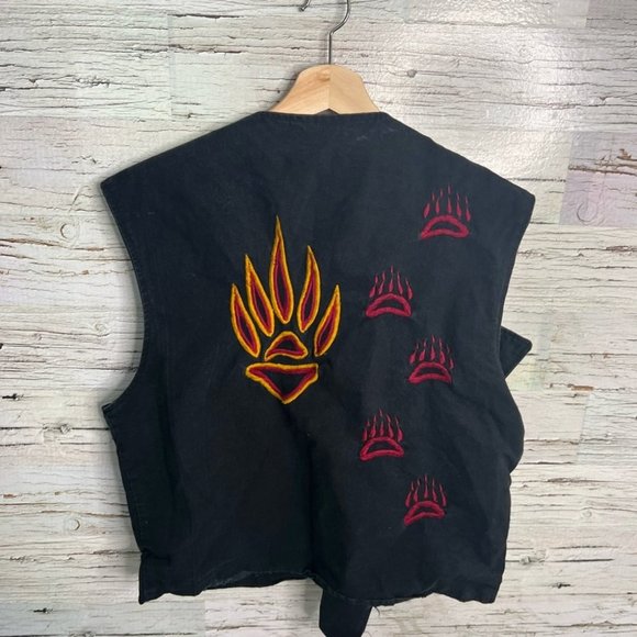 Vintage kazaaze black bear paw vest fringe size  large - Picture 7 of 10